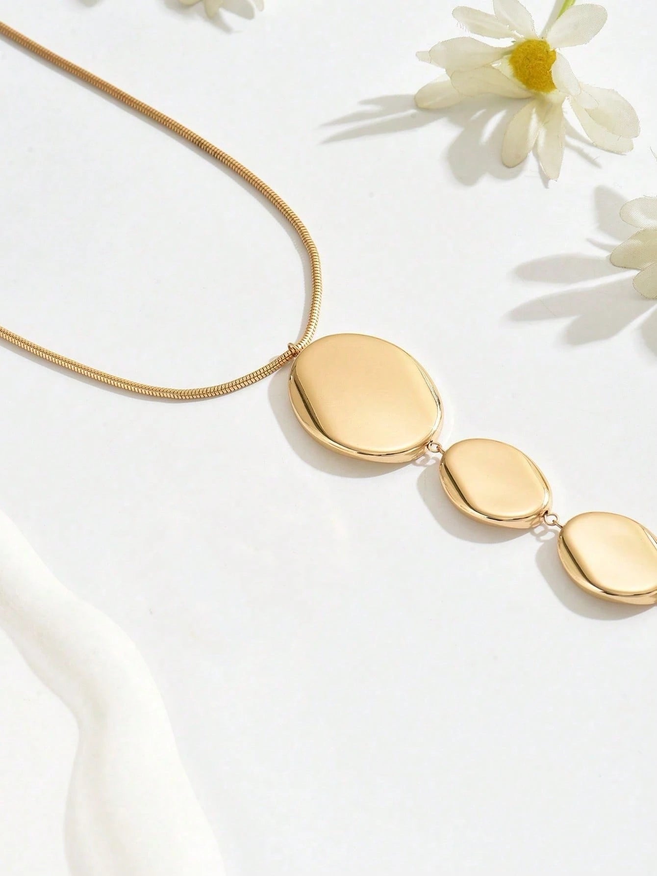 Gold Oversize Necklace