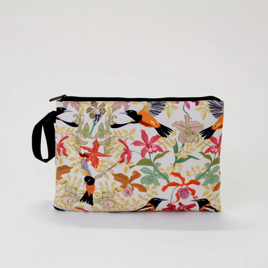 OVERSIZED WRISTLET POUCH VENEZUELA