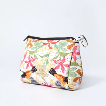 ESSENTIAL POUCH WITH ZIPPER- VENEZUELA