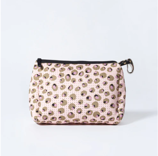 ESSENTIAL POUCH WITH ZIPPER- WILD OLIVE
