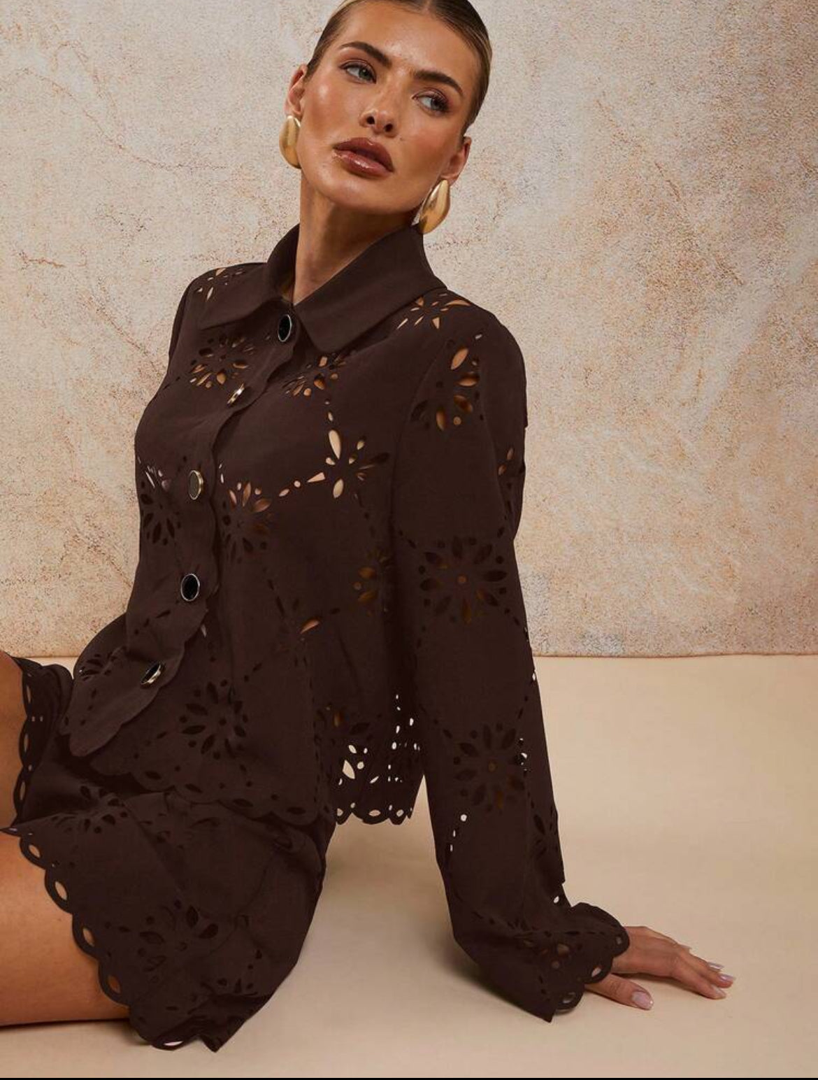 Eyelet Chocolate Set