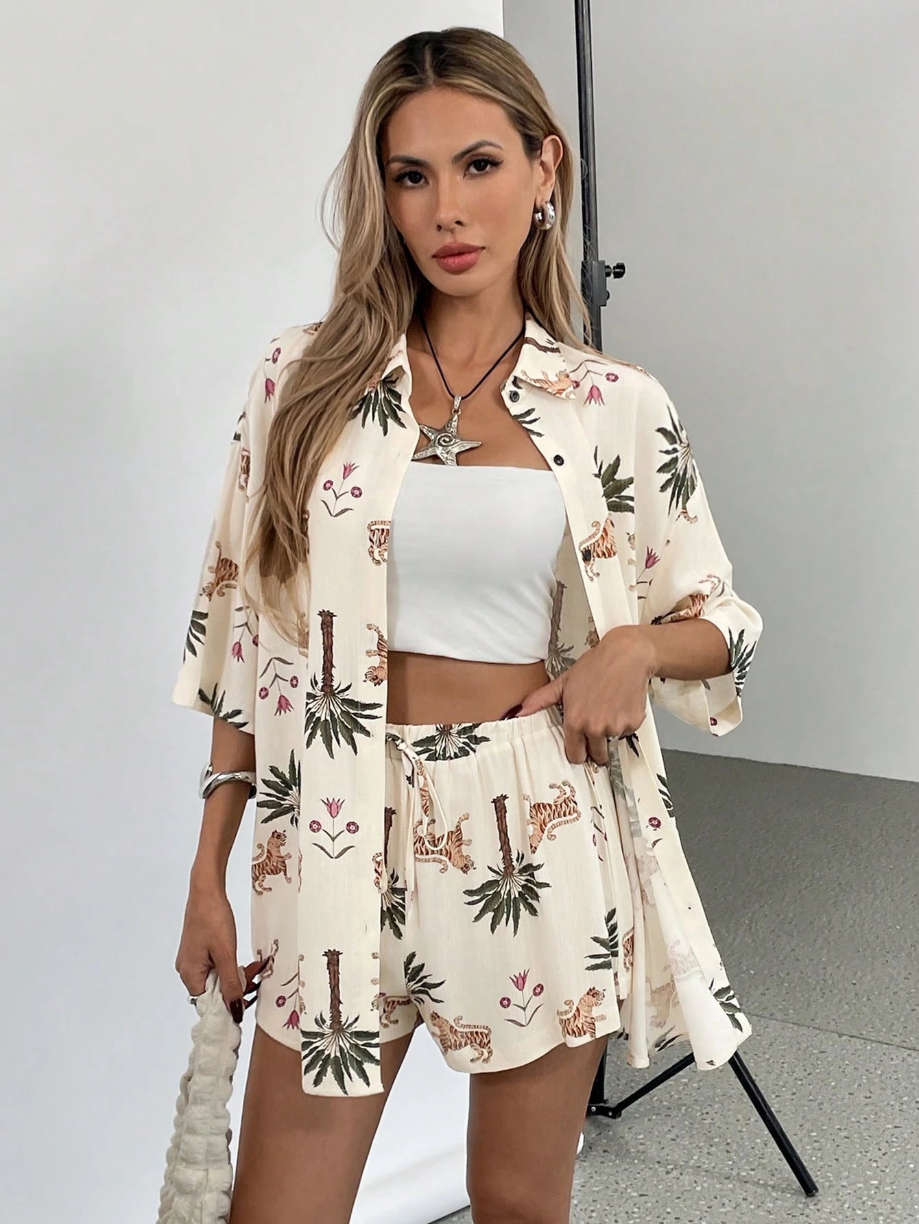 Conjunto de camiseta de manga corta y pantalones cortos