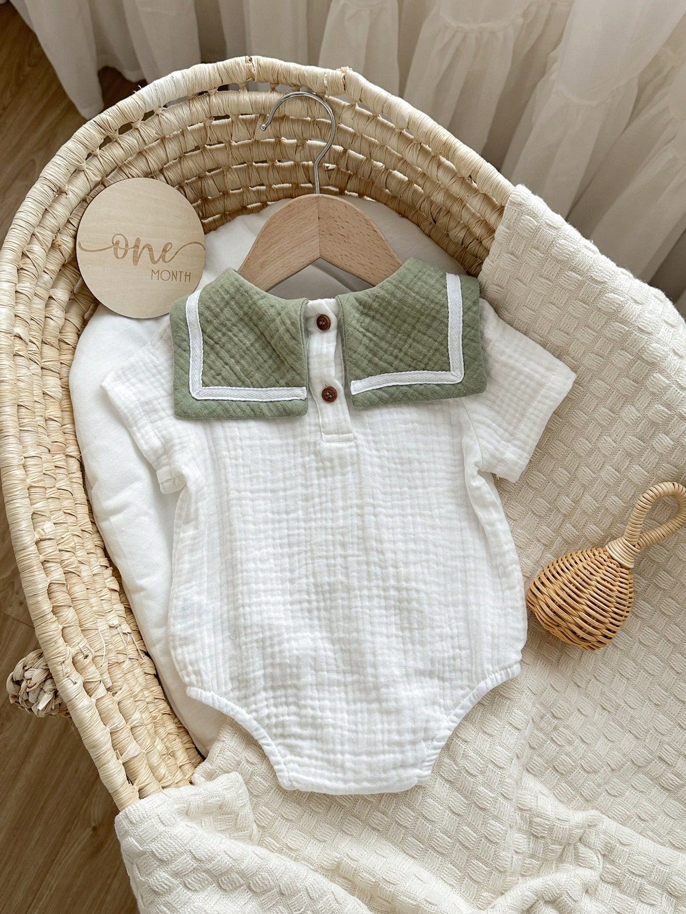 Baby Boy and Girl Short Sleeve Bodysuit
