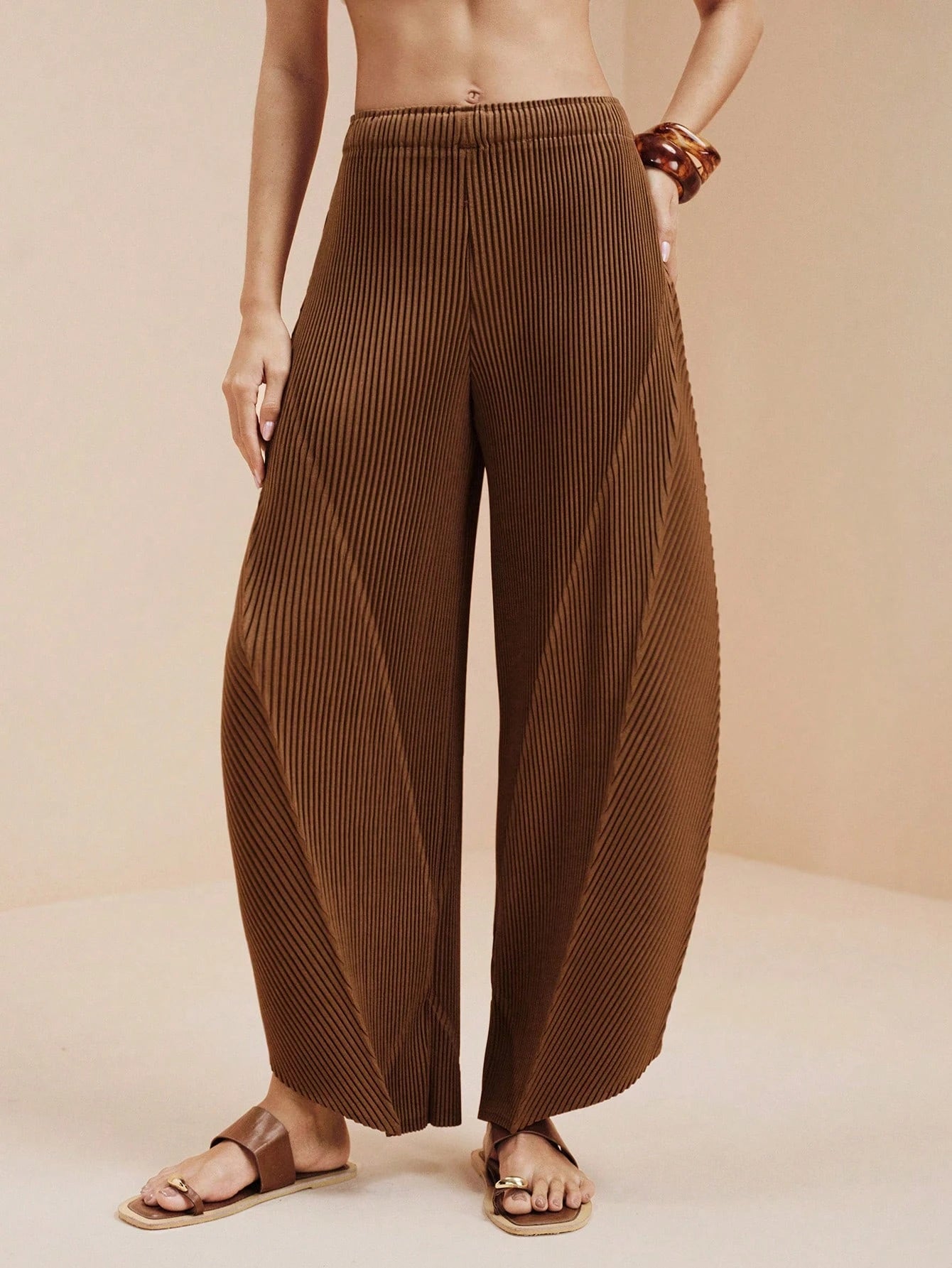 Brown Pleated Barrel Pants