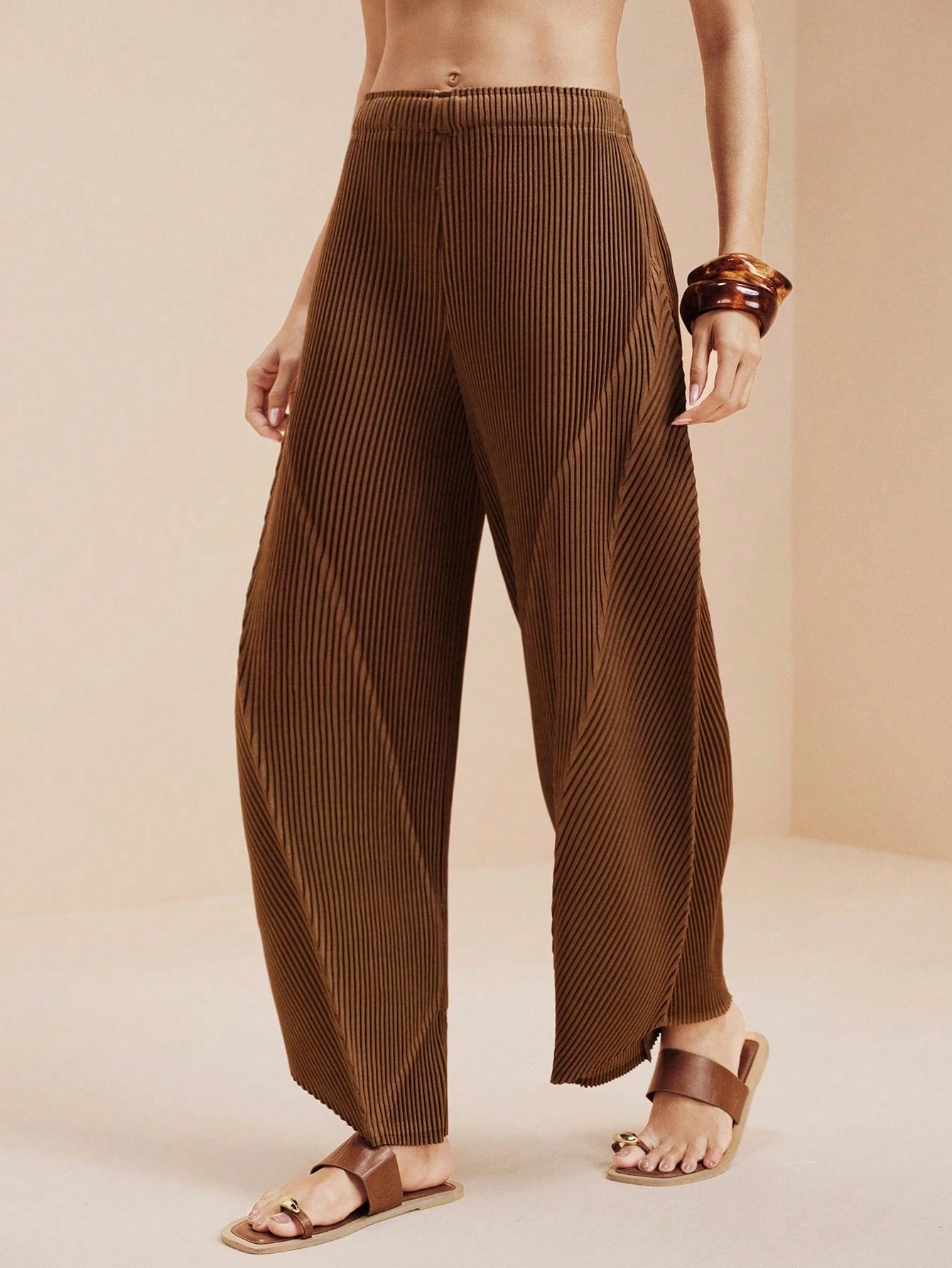 Brown Pleated Barrel Pants
