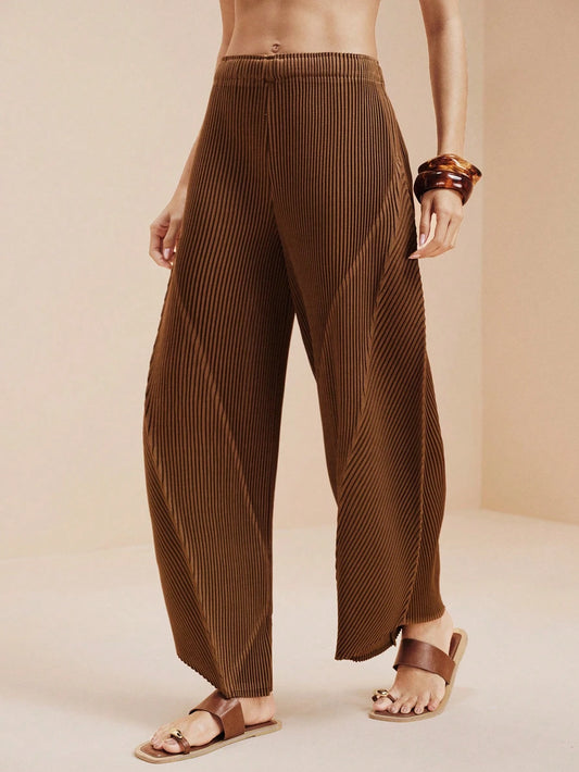 Brown Pleated Barrel Pants