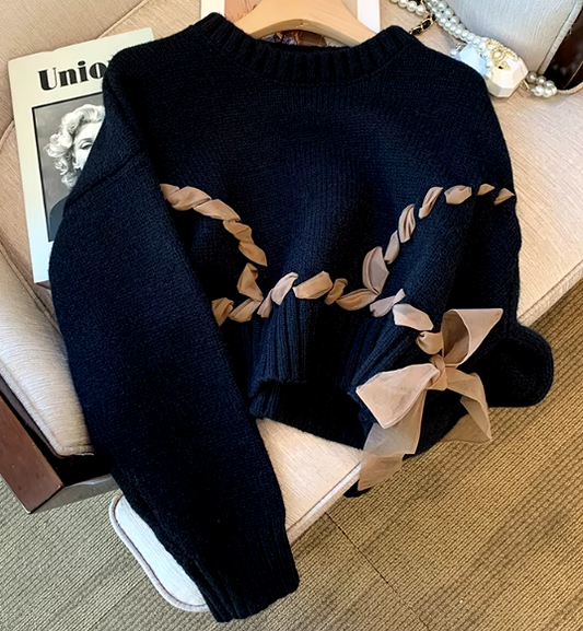 Bows Black Pullover